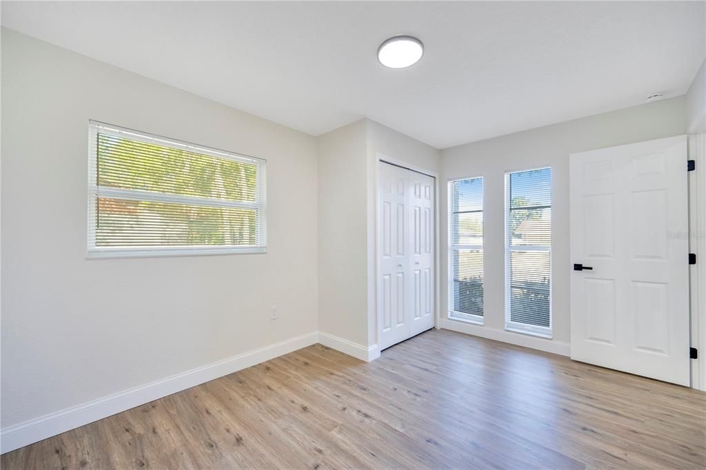 For Sale: $269,900 (3 beds, 2 baths, 1325 Square Feet)