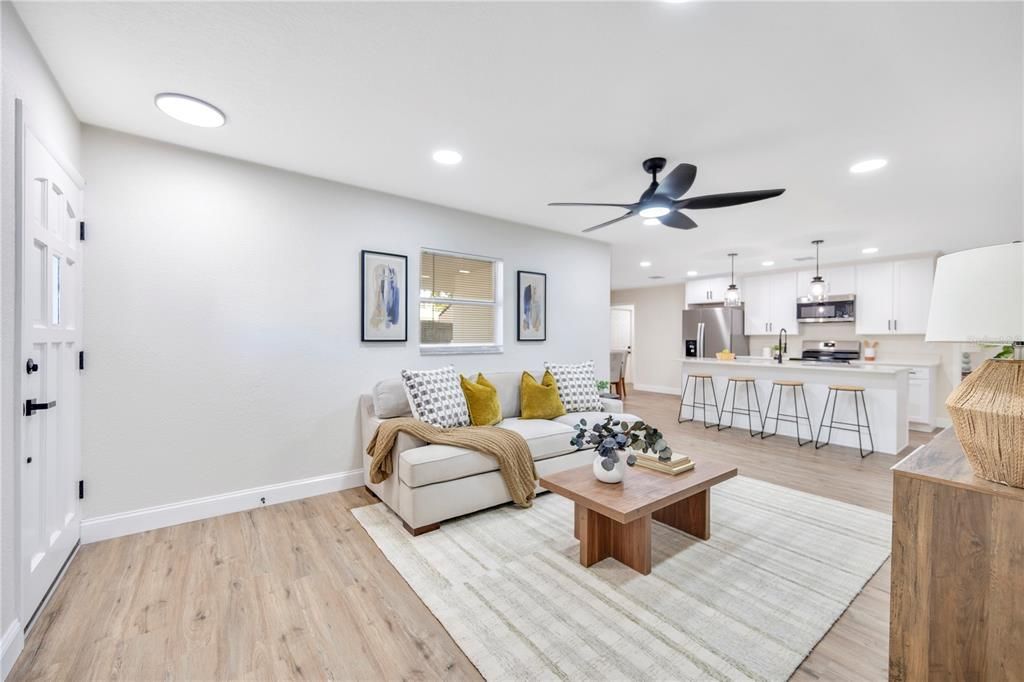 For Sale: $269,900 (3 beds, 2 baths, 1325 Square Feet)