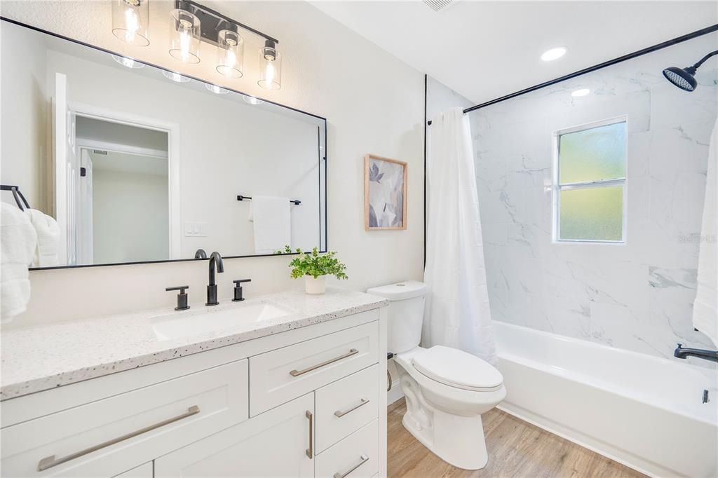 For Sale: $269,900 (3 beds, 2 baths, 1325 Square Feet)