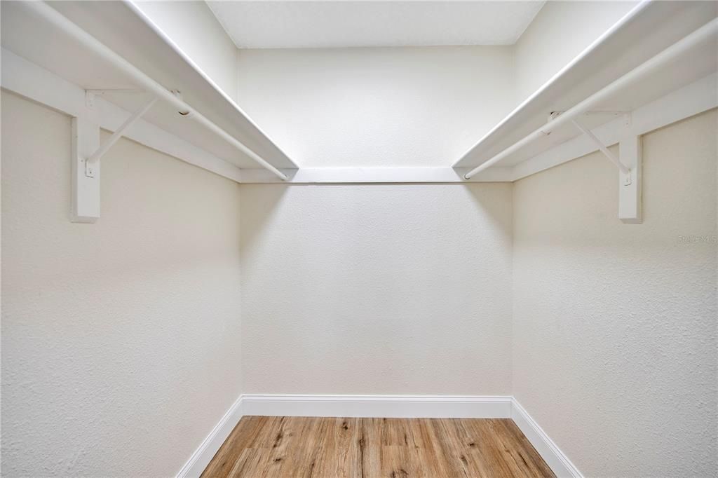 For Sale: $269,900 (3 beds, 2 baths, 1325 Square Feet)