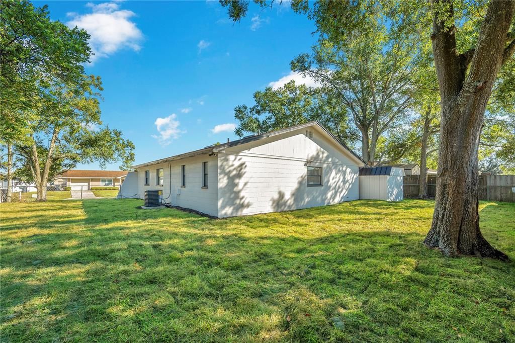 For Sale: $269,900 (3 beds, 2 baths, 1325 Square Feet)