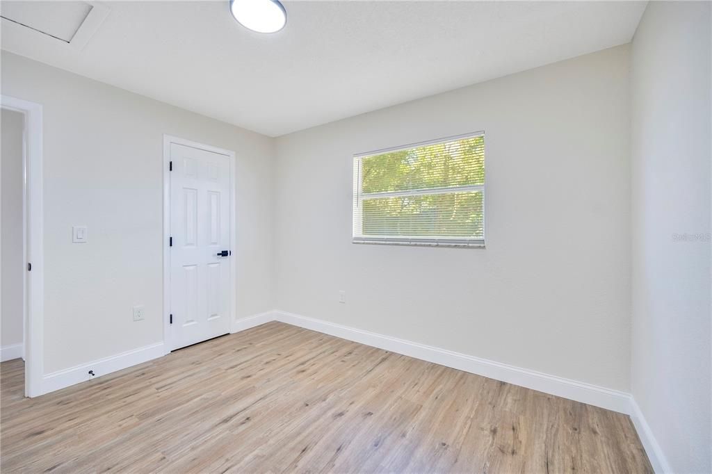 For Sale: $269,900 (3 beds, 2 baths, 1325 Square Feet)