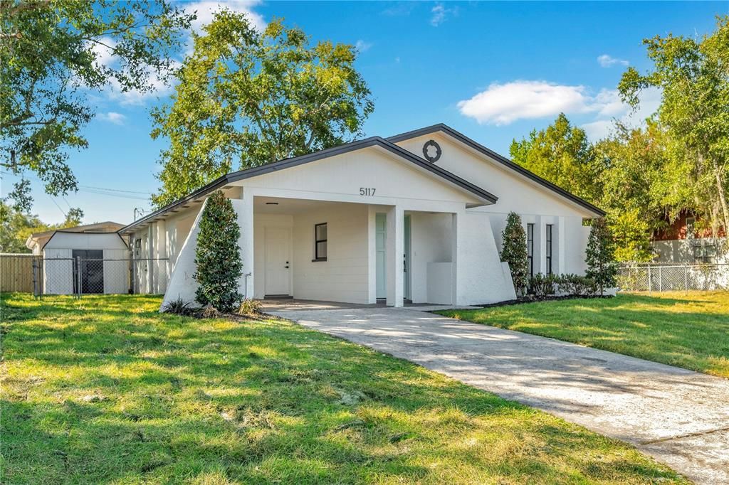 For Sale: $269,900 (3 beds, 2 baths, 1325 Square Feet)