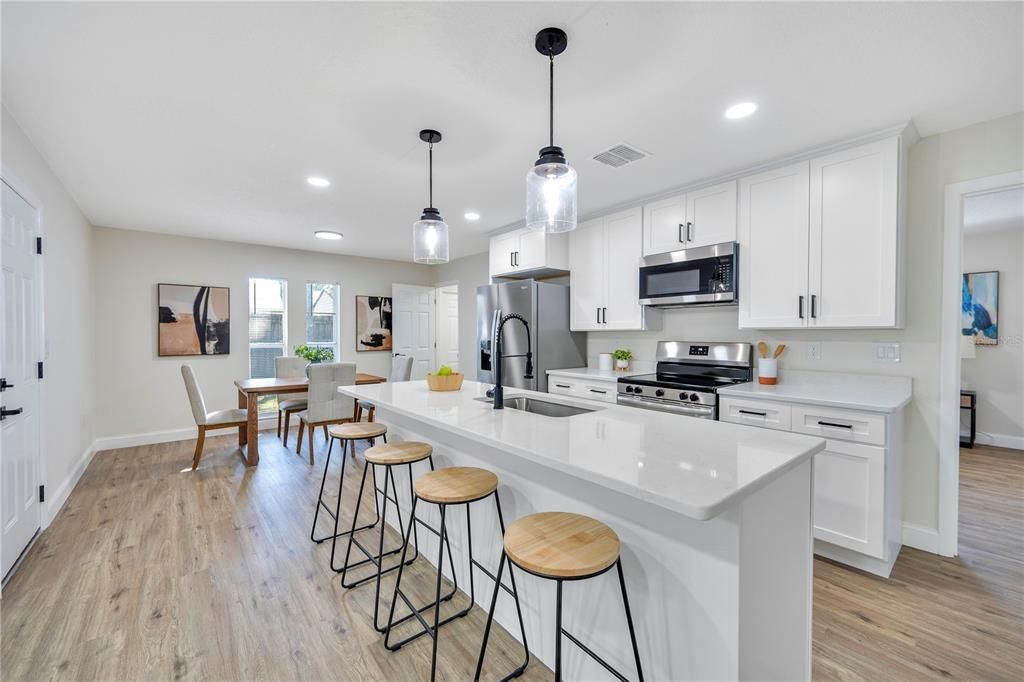 For Sale: $269,900 (3 beds, 2 baths, 1325 Square Feet)