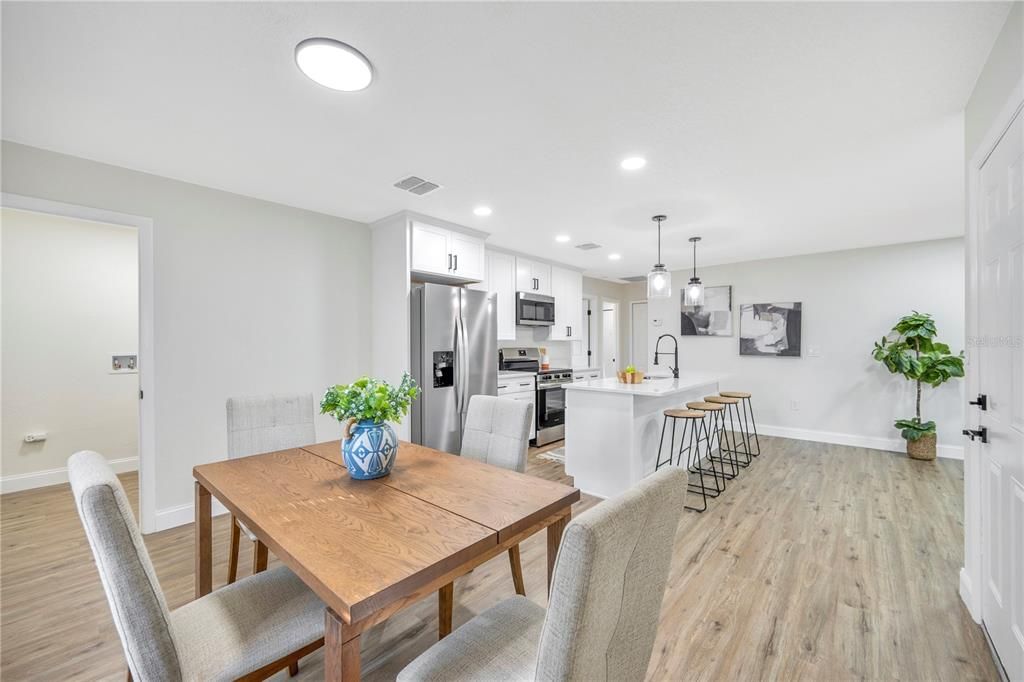 For Sale: $269,900 (3 beds, 2 baths, 1325 Square Feet)