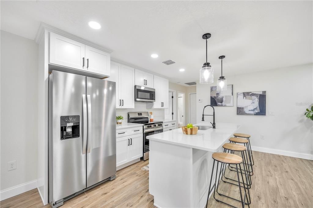For Sale: $269,900 (3 beds, 2 baths, 1325 Square Feet)