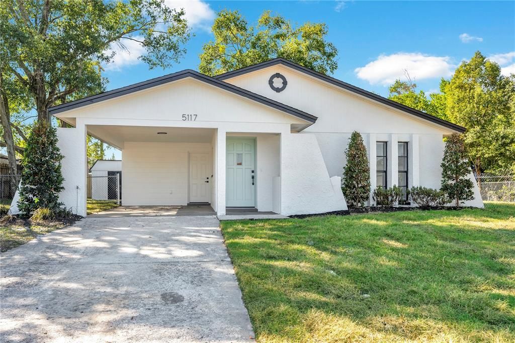 For Sale: $269,900 (3 beds, 2 baths, 1325 Square Feet)