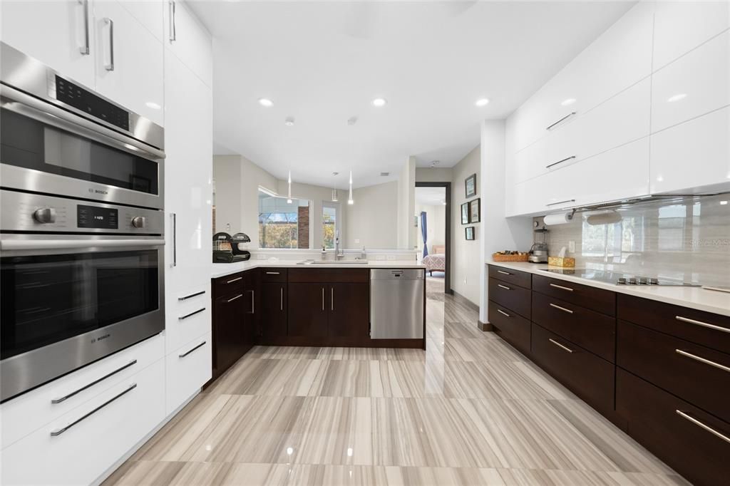 For Sale: $1,100,000 (3 beds, 3 baths, 2809 Square Feet)