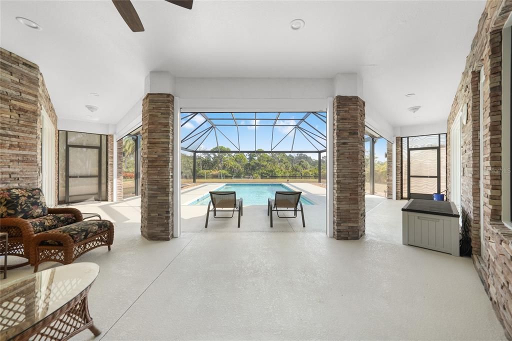 For Sale: $1,100,000 (3 beds, 3 baths, 2809 Square Feet)