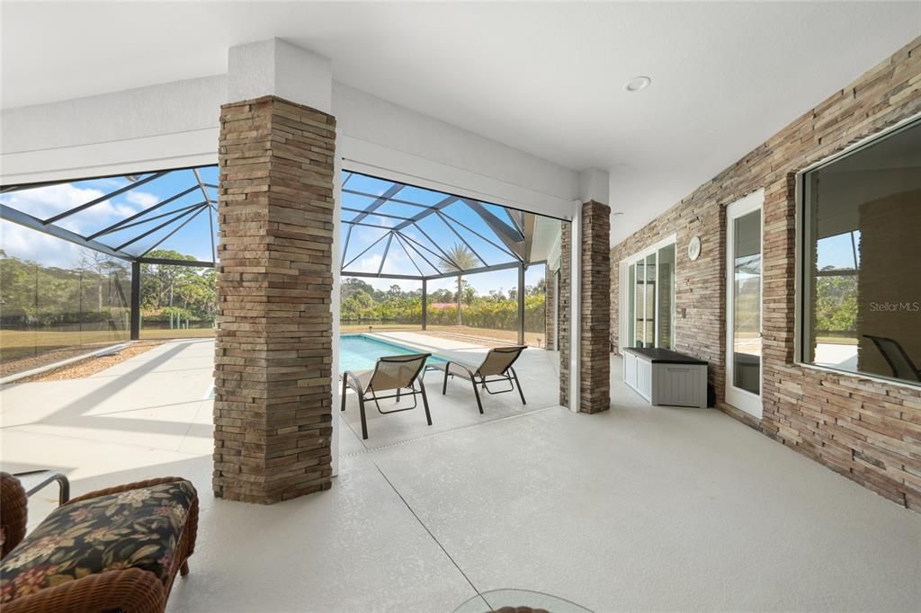 For Sale: $1,100,000 (3 beds, 3 baths, 2809 Square Feet)