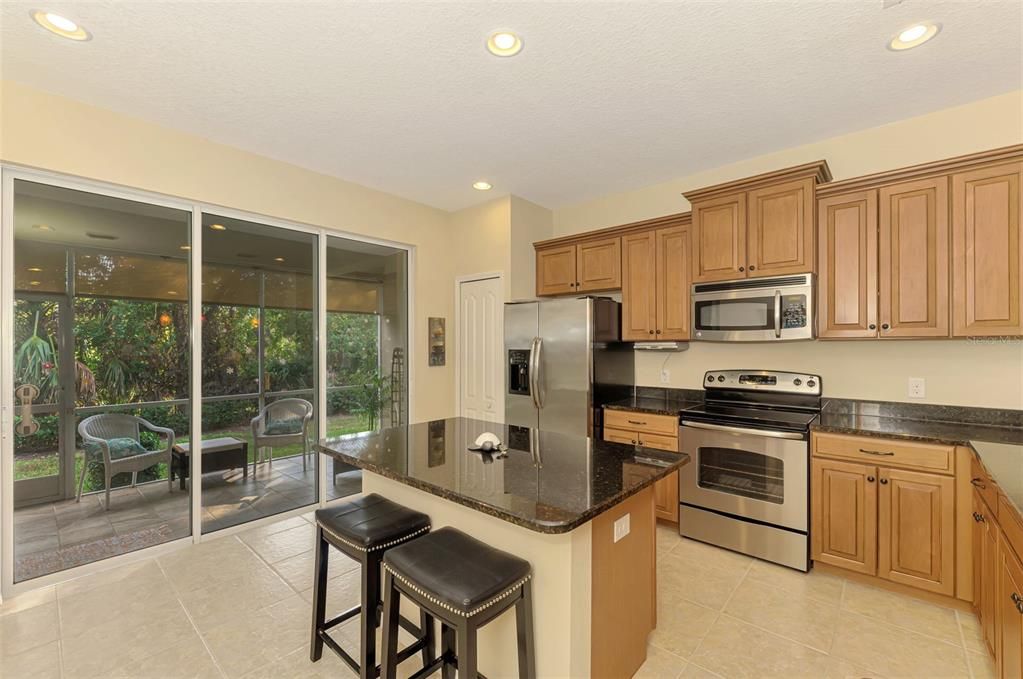 Activo con contrato: $289,500 (2 camas, 2 baños, 1560 Pies cuadrados)