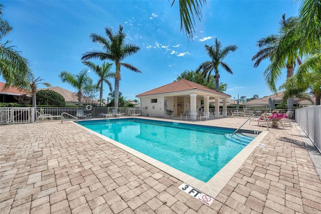 Activo con contrato: $289,500 (2 camas, 2 baños, 1560 Pies cuadrados)