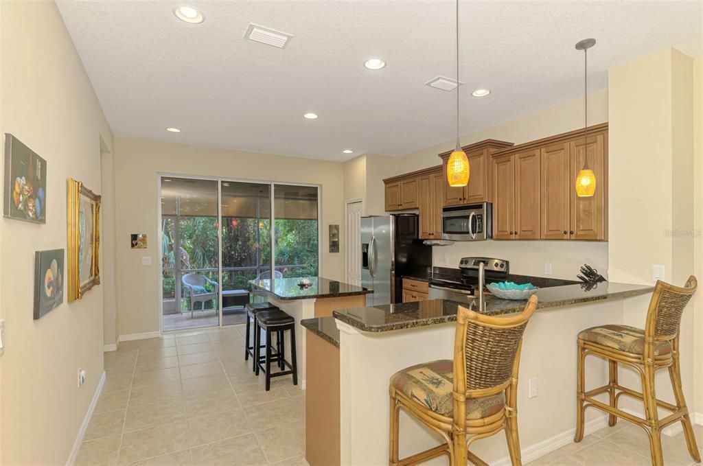 Activo con contrato: $289,500 (2 camas, 2 baños, 1560 Pies cuadrados)