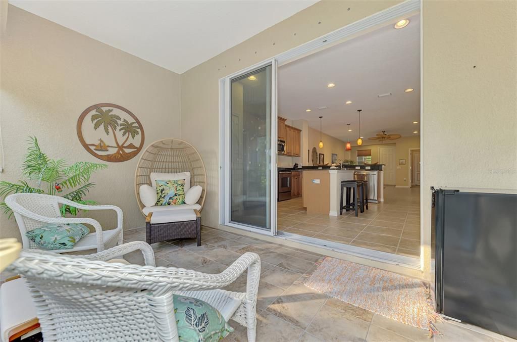 Activo con contrato: $289,500 (2 camas, 2 baños, 1560 Pies cuadrados)