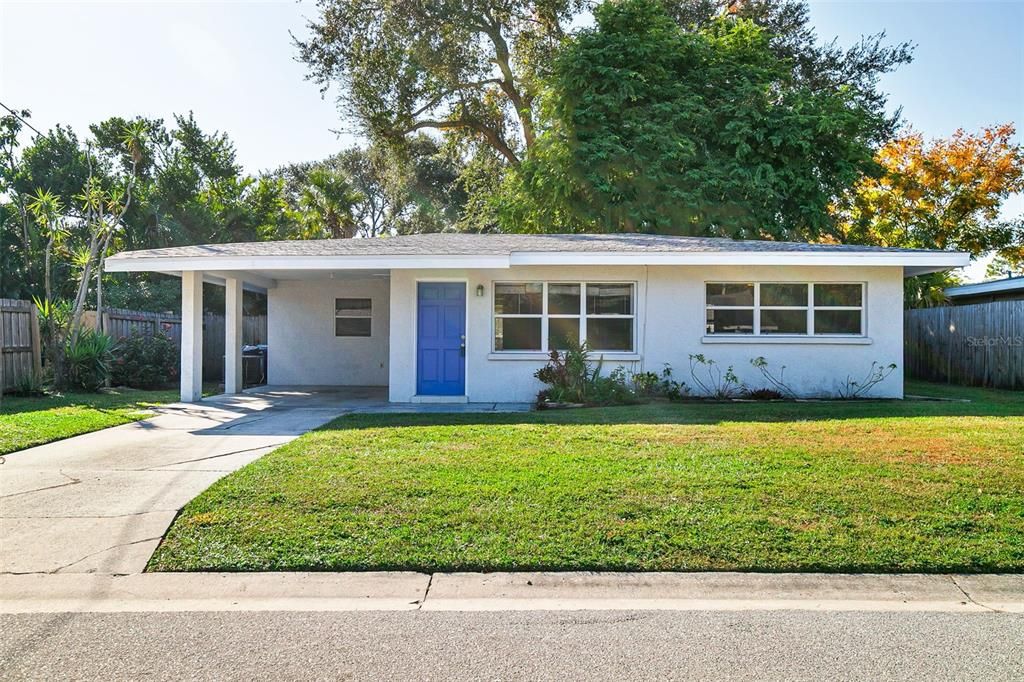 合同活跃: $349,000 (2 贝兹, 2 浴室, 1103 平方英尺)