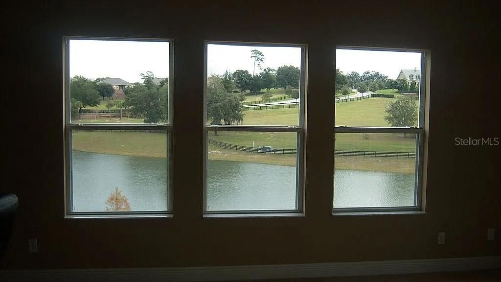 На продажу: $710,000 (4 спален, 4 ванн, 3853 Квадратных фут)