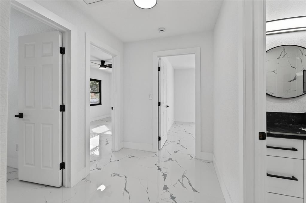 For Sale: $550,000 (7 beds, 6 baths, 2998 Square Feet)