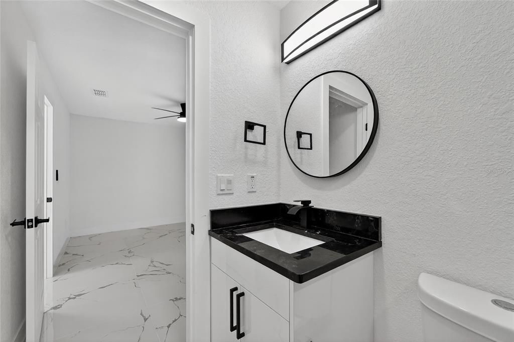 For Sale: $550,000 (7 beds, 6 baths, 2998 Square Feet)