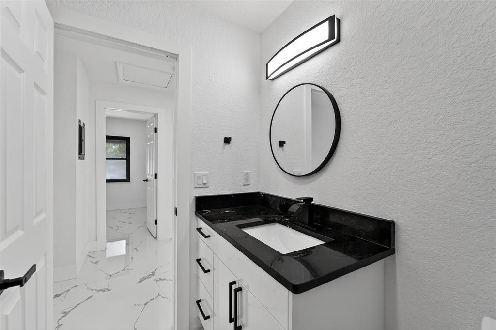 For Sale: $550,000 (7 beds, 6 baths, 2998 Square Feet)