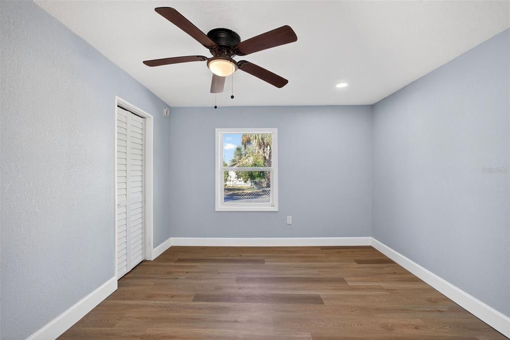 На продажу: $239,000 (3 спален, 1 ванн, 856 Квадратных фут)