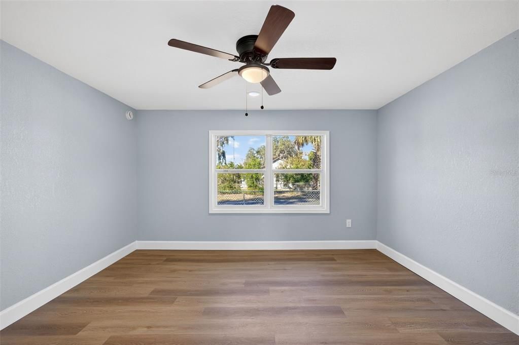 На продажу: $239,000 (3 спален, 1 ванн, 856 Квадратных фут)