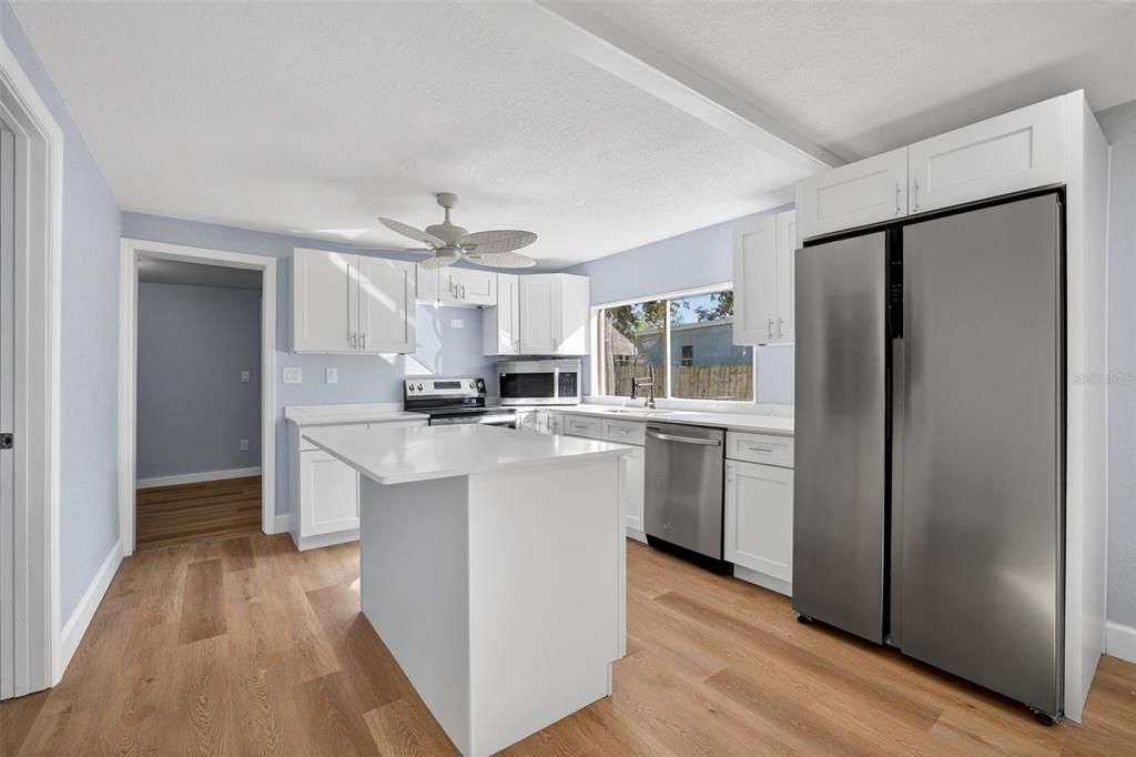 На продажу: $239,000 (3 спален, 1 ванн, 856 Квадратных фут)