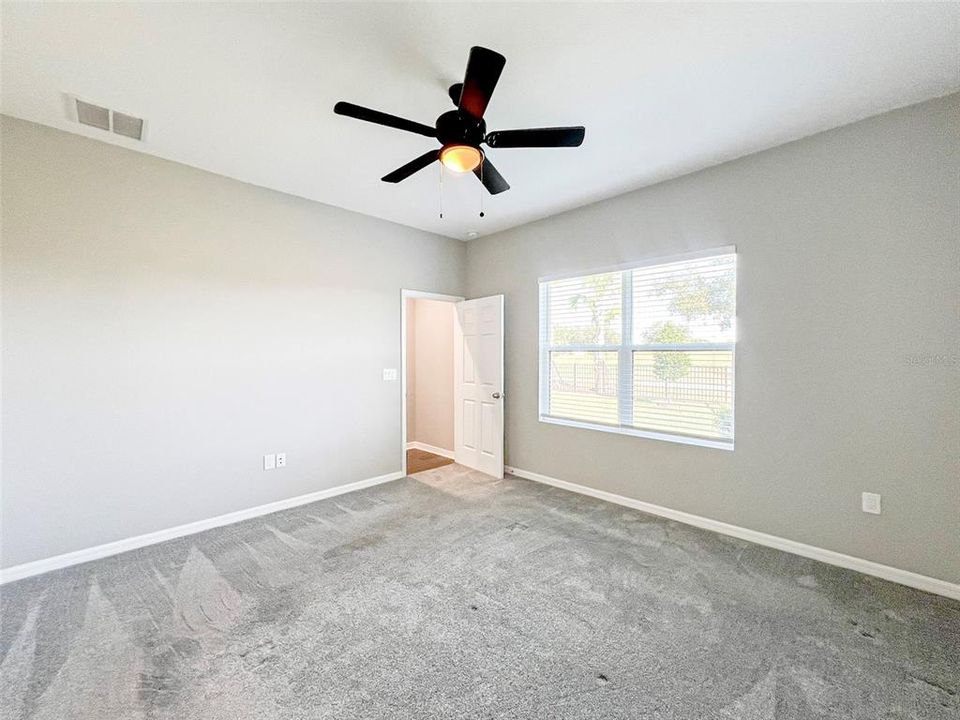 En Renta: $2,800 (3 camas, 2 baños, 1560 Pies cuadrados)