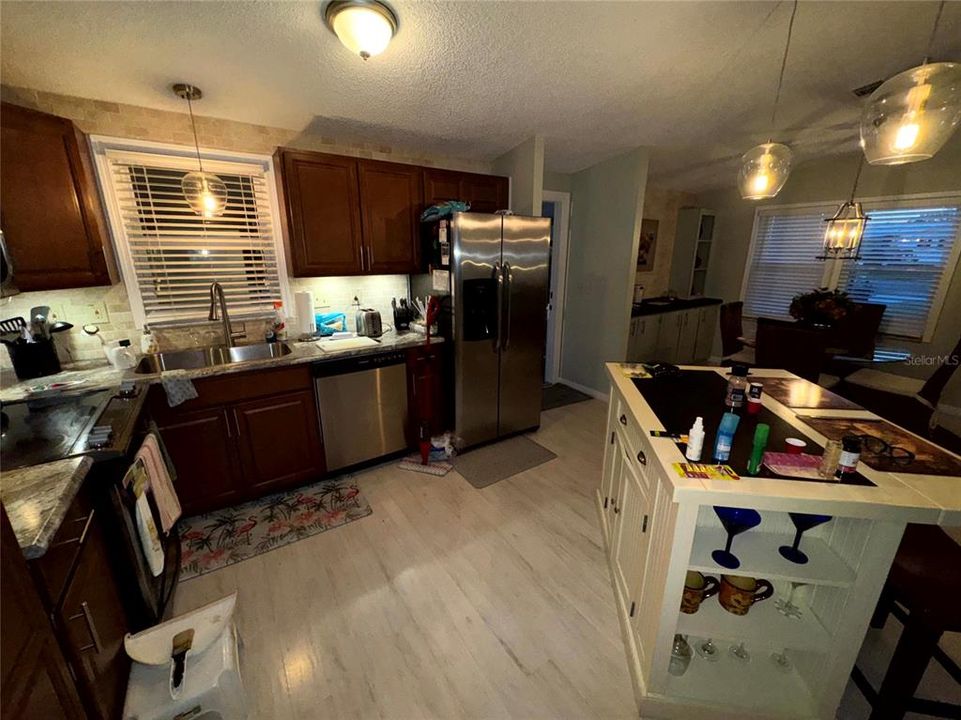 En Venta: $181,000 (2 camas, 2 baños, 1191 Pies cuadrados)