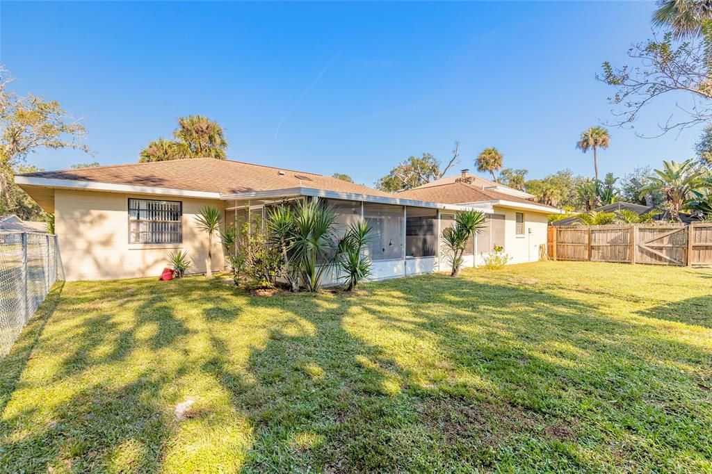 Active With Contract: $224,900 (3 beds, 2 baths, 1534 Square Feet)