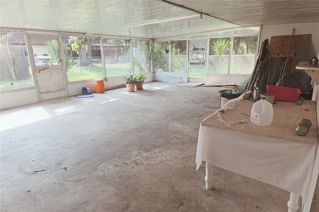 Active With Contract: $224,900 (3 beds, 2 baths, 1534 Square Feet)