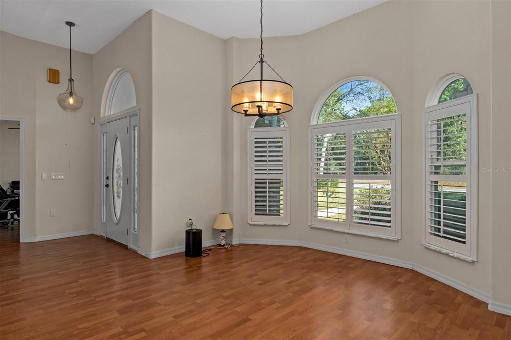 待售: $550,000 (3 贝兹, 2 浴室, 2281 平方英尺)