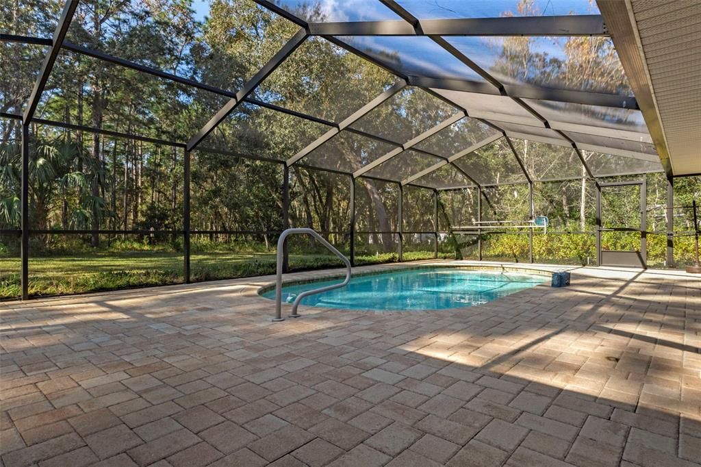 待售: $550,000 (3 贝兹, 2 浴室, 2281 平方英尺)