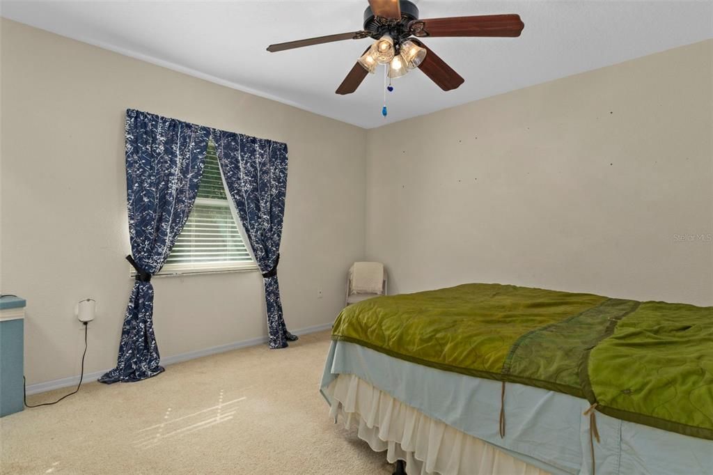 待售: $550,000 (3 贝兹, 2 浴室, 2281 平方英尺)