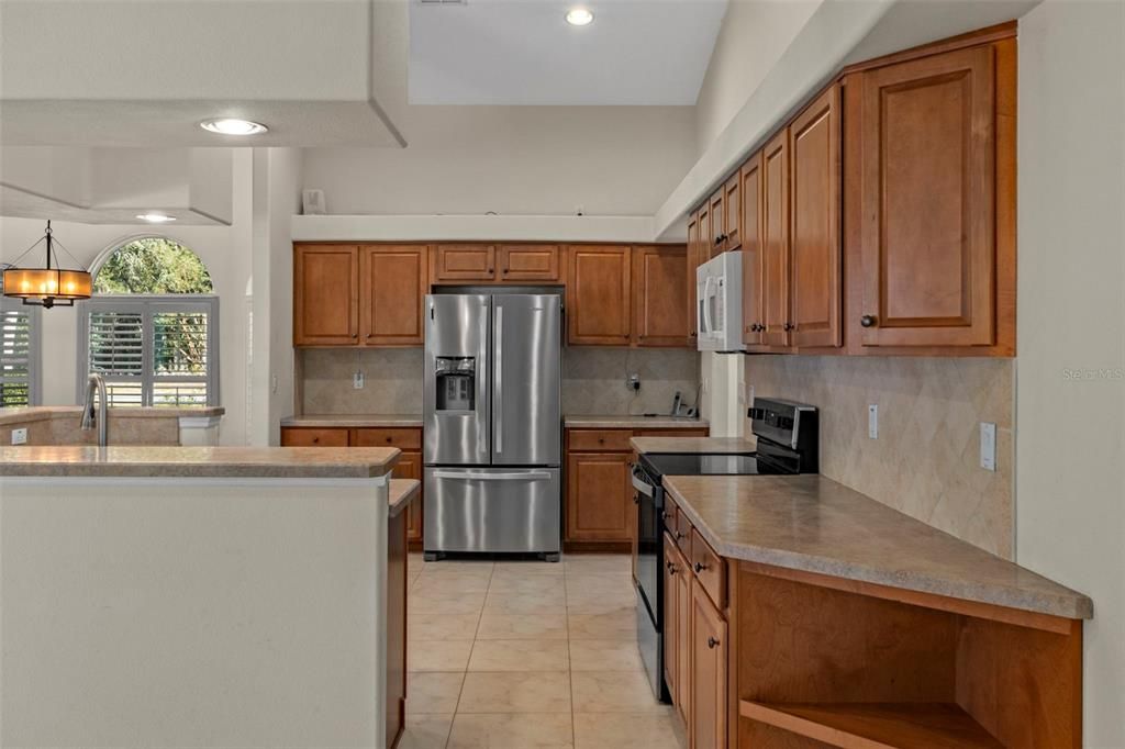 待售: $550,000 (3 贝兹, 2 浴室, 2281 平方英尺)