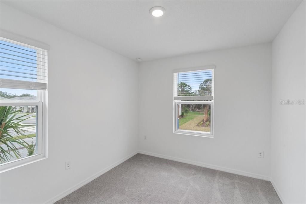 На продажу: $279,584 (3 спален, 2 ванн, 1558 Квадратных фут)