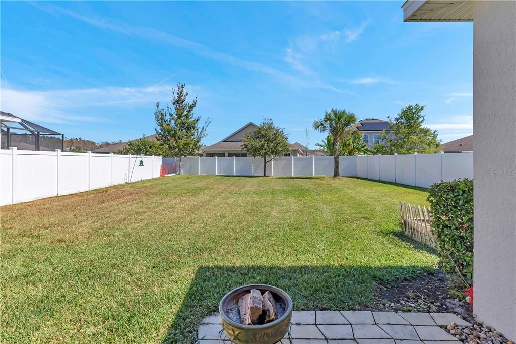 For Rent: $3,250 (3 beds, 2 baths, 1868 Square Feet)