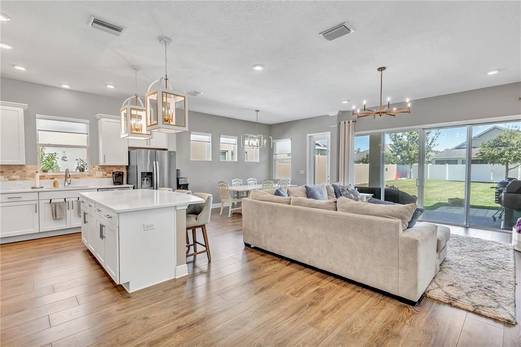 For Rent: $3,250 (3 beds, 2 baths, 1868 Square Feet)