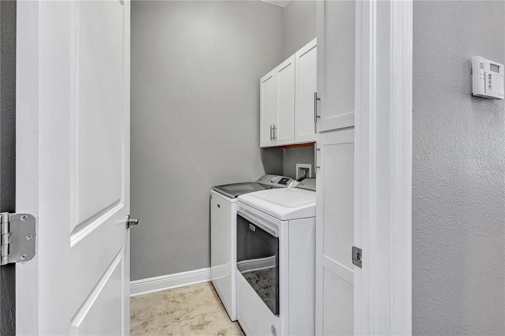 For Rent: $3,250 (3 beds, 2 baths, 1868 Square Feet)