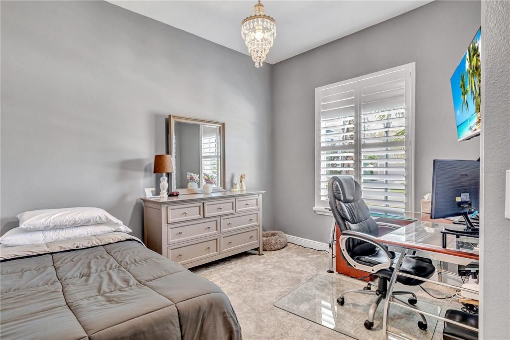 For Rent: $3,250 (3 beds, 2 baths, 1868 Square Feet)