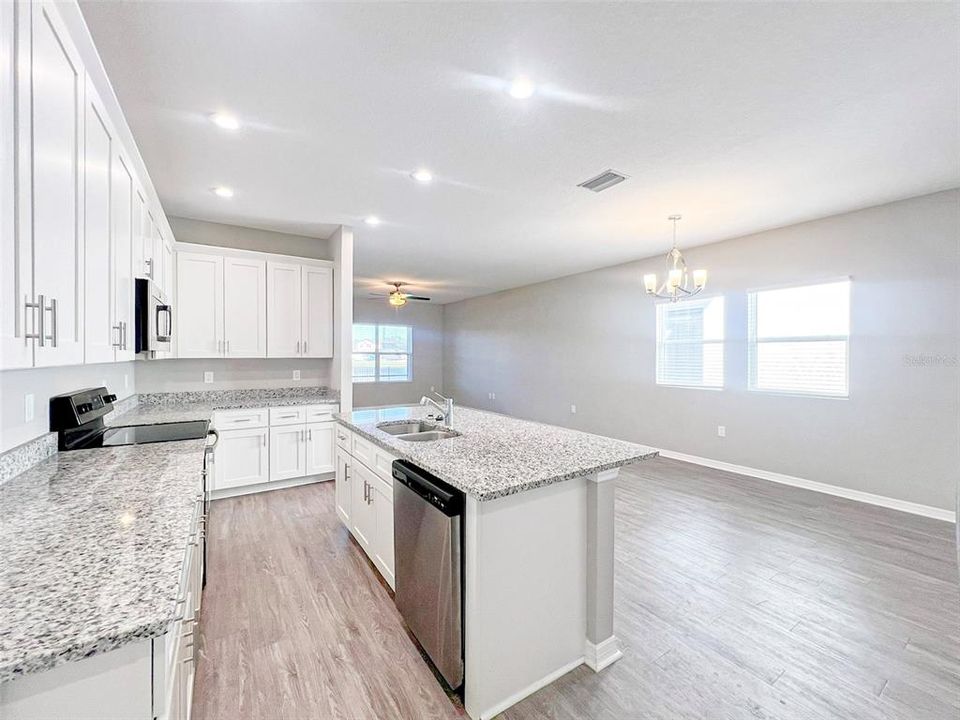 For Rent: $3,100 (3 beds, 2 baths, 1837 Square Feet)