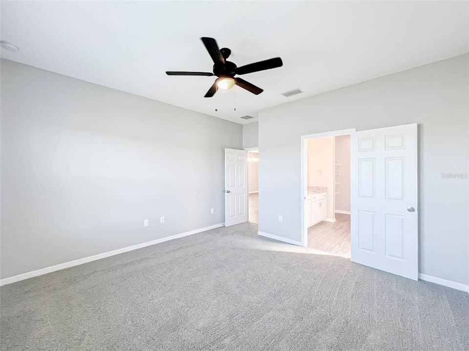 For Rent: $3,100 (3 beds, 2 baths, 1837 Square Feet)