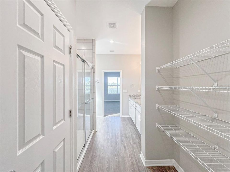 For Rent: $3,100 (3 beds, 2 baths, 1837 Square Feet)