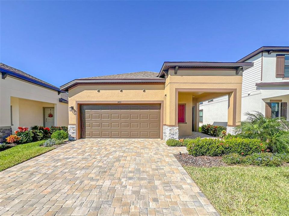 For Rent: $3,100 (3 beds, 2 baths, 1837 Square Feet)