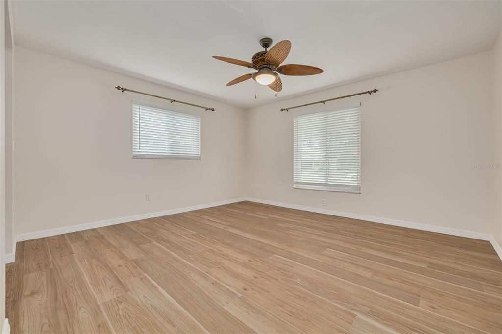 For Sale: $599,000 (3 beds, 2 baths, 1792 Square Feet)