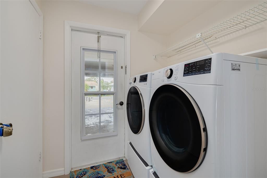 For Sale: $599,000 (3 beds, 2 baths, 1792 Square Feet)