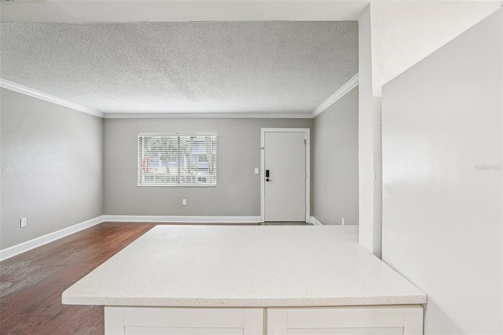 待售: $130,000 (1 贝兹, 1 浴室, 496 平方英尺)