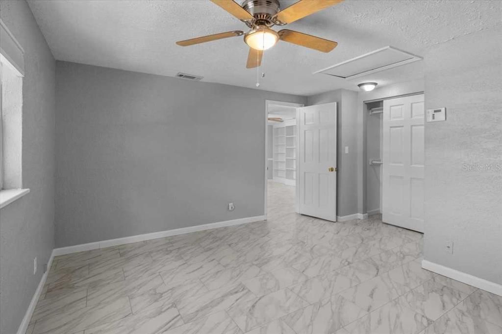 For Rent: $3,300 (4 beds, 2 baths, 1377 Square Feet)