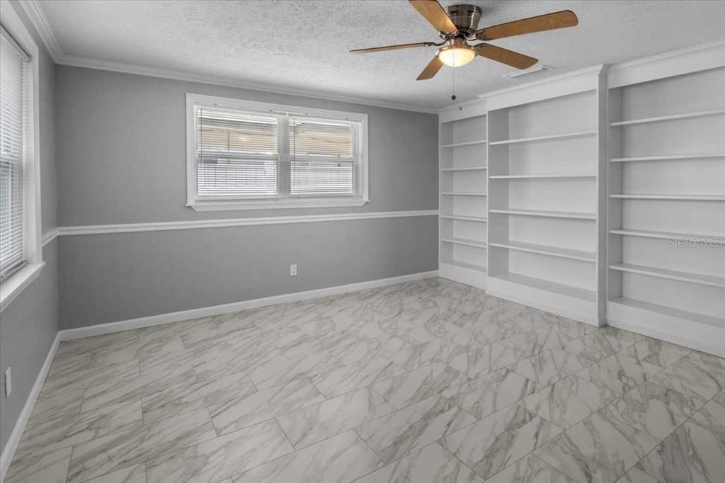 For Rent: $3,300 (4 beds, 2 baths, 1377 Square Feet)