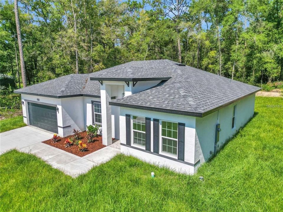 出租: $2,000 (4 贝兹, 2 浴室, 1774 平方英尺)