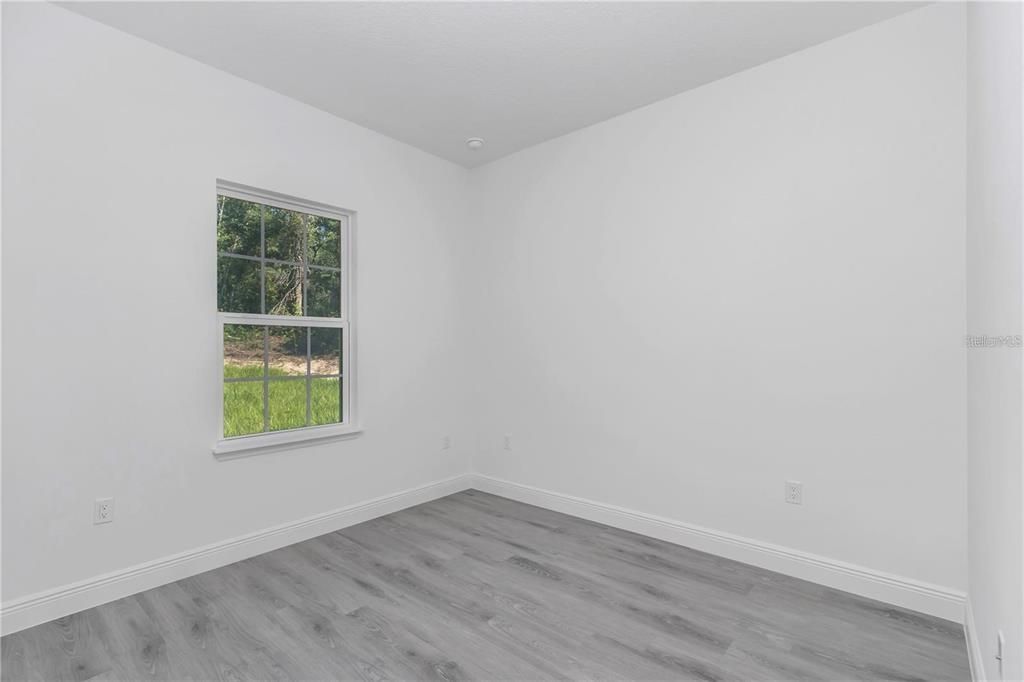 出租: $2,000 (4 贝兹, 2 浴室, 1774 平方英尺)